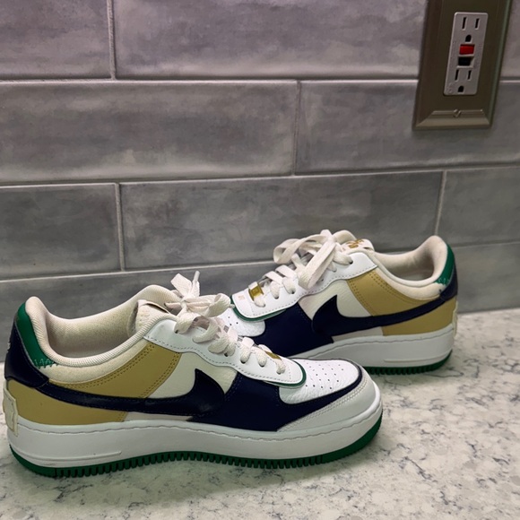 Nike Air Force 1 Sneakers White,Green,Navy,Beige with Gold Details size 8 - Picture 3 of 11